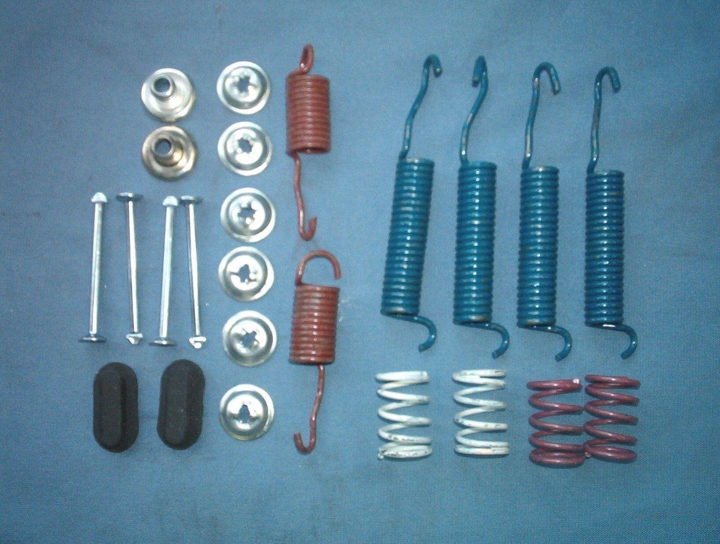 Drum brake spring hardware kit Buick FRONT 1963-1970