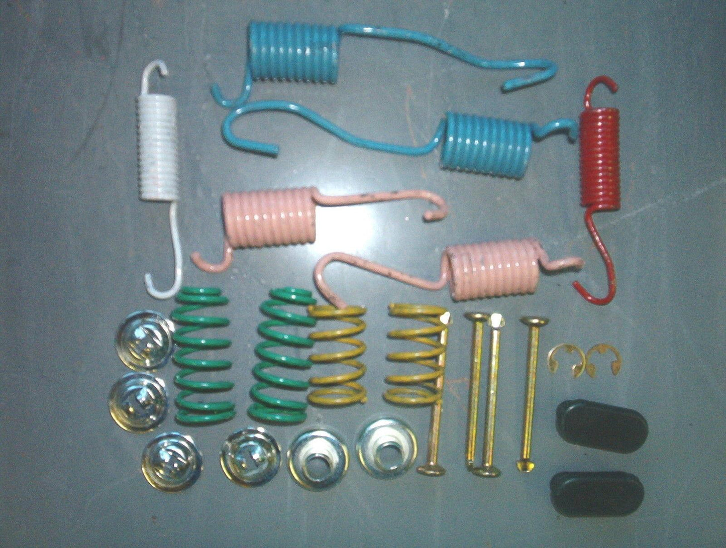 Drum brake spring kit - REAR -Chevelle Camaro Firebird 1964-1977