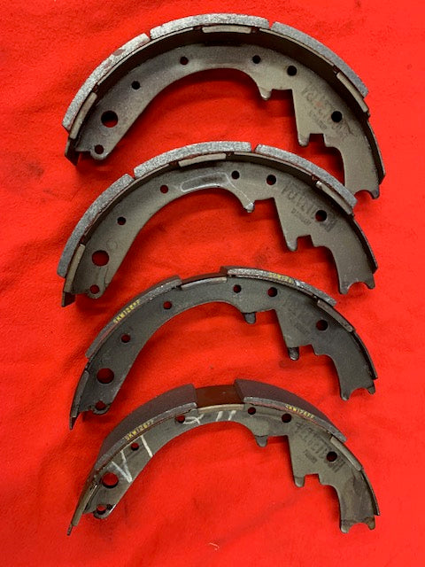 Velvetouch Metallic brake shoe Dodge Plymouth 1965-1978 REAR 11 x 2 part # 334
