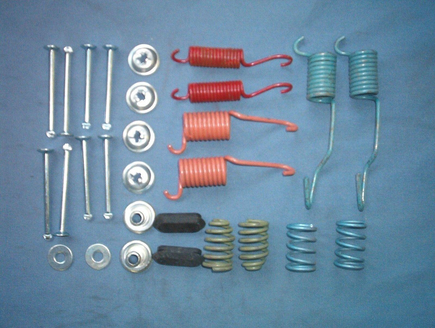 Oldsmobile 442, Cutlas, F85 & 88 rear brake spring kit 1964-1975