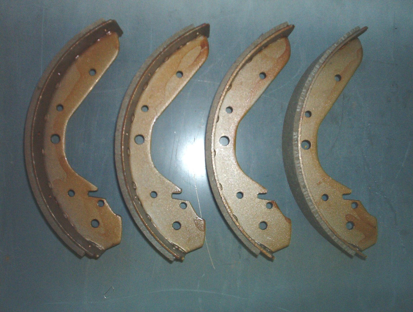 FRONT Brake shoe Fits Volkswagen Type III Fastback & Squareback 1962-1967