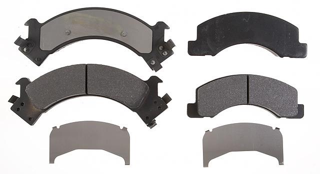 Isuzu NPR Brake pads with hardware 1988-1997 FRONT