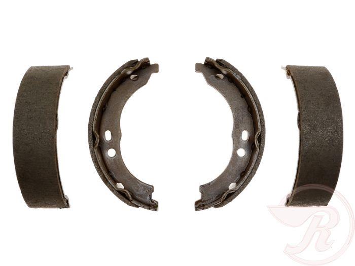 Parking brake shoe with spring kit Fits 2013-2019 Chevrolet Silverado 2500 3500