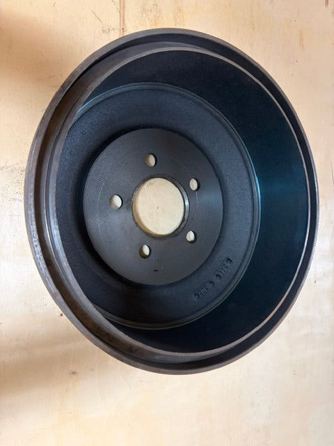 Brake drum Chrysler Dodge Plymouth Passenger Car 11 x 2 3/4 FRONT Old Stock